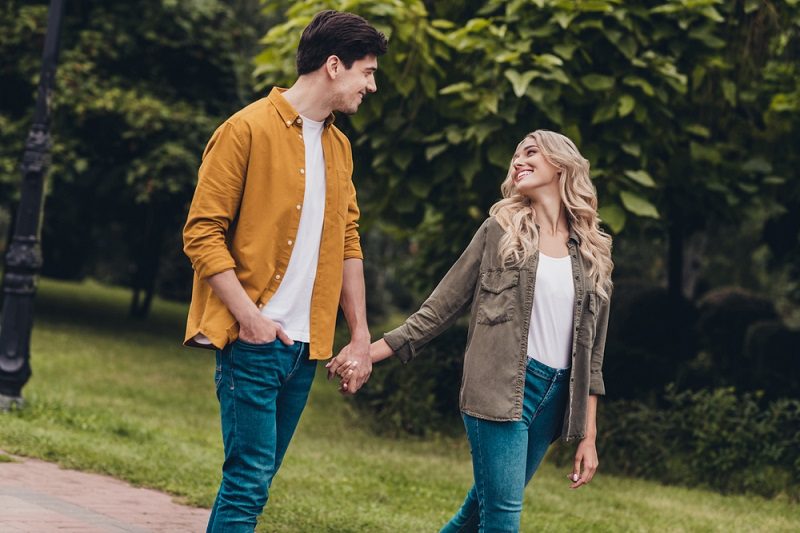 Perbedaan Soulmate dan Life Partner