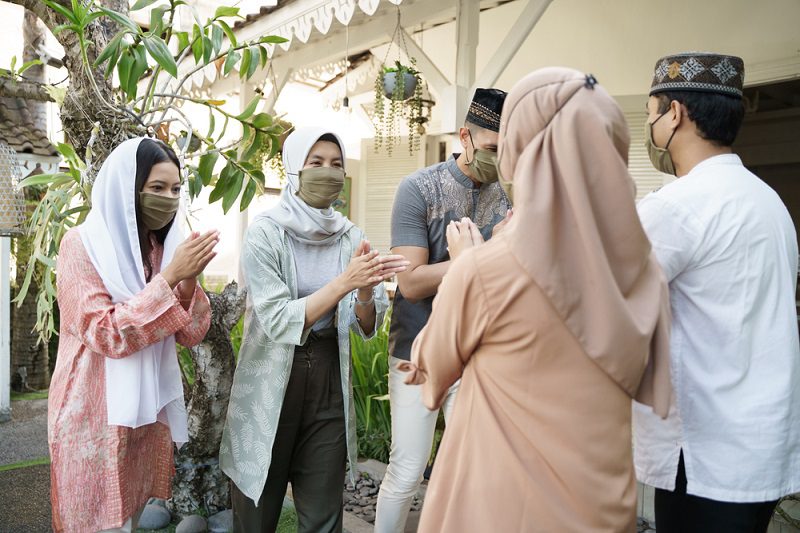 Makna Minal Aidin Wal Faizin