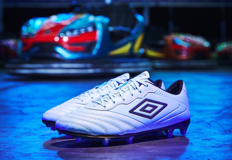 Sepatu Bola UMBRO
