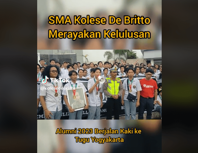 Keren! Siswa SMA Kolese De Britto Yogyakarta Rayakan Kelulusan Dengan ...