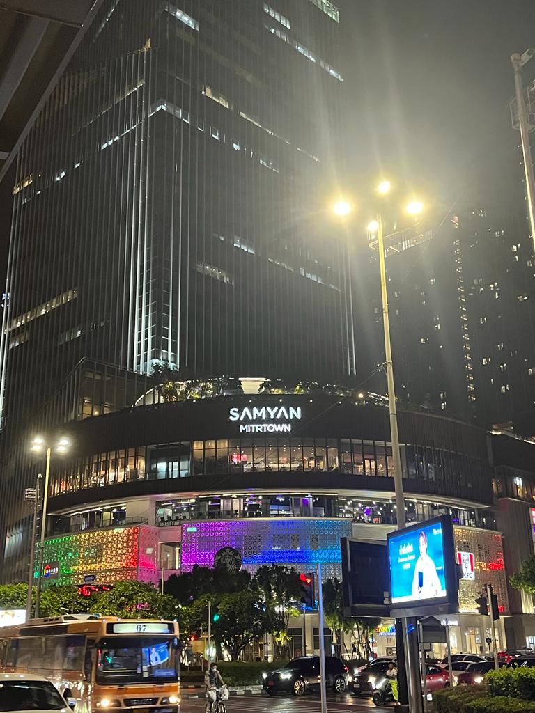 Samyan Mitrtown
