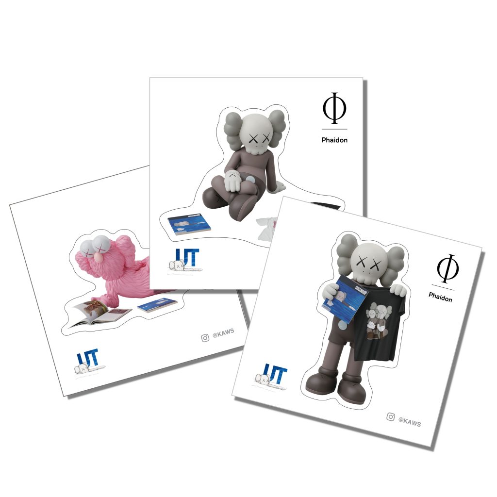 Koleksi UNIQLO X KAWS
